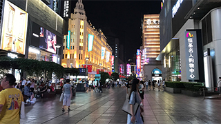購物中心供大于求 誰能活得更好？