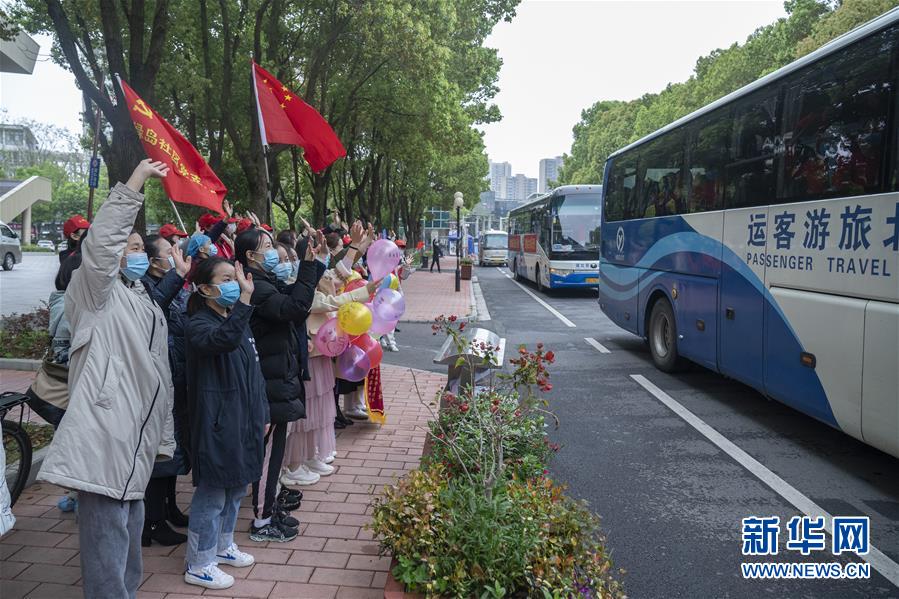 （新華全媒頭條·圖文互動(dòng)）（5）上下同心，守望相助——中國(guó)抗疫眾志成城的生動(dòng)實(shí)踐