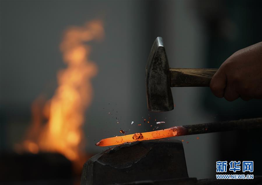 （走向我們的小康生活·決戰(zhàn)決勝脫貧攻堅(jiān)·圖文互動(dòng)）（2）甘青交界處的跨越——保安族、撒拉族的脫貧故事