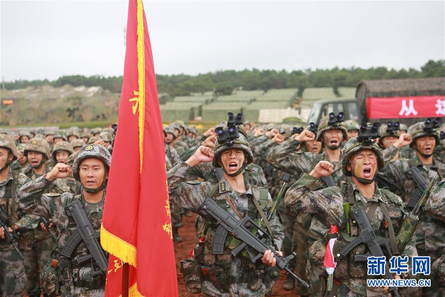 （在習(xí)近平強(qiáng)軍思想指引下·我們?cè)趹?zhàn)位報(bào)告·圖文互動(dòng)）（1）千里移防，鐵心跟黨走——南部戰(zhàn)區(qū)陸軍第75集團(tuán)軍某紅軍旅政治建軍、練兵備戰(zhàn)記事