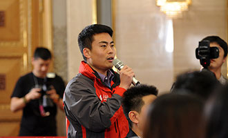 人民日報(bào)、人民網(wǎng)、人民日報(bào)客戶端記者提問