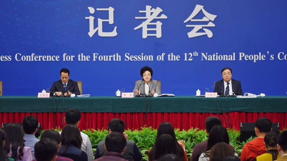 李斌、馬曉偉和王培安答記者問(wèn)
