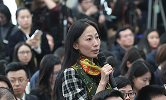 香港文匯報(bào)、大公報(bào)記者提問(wèn)