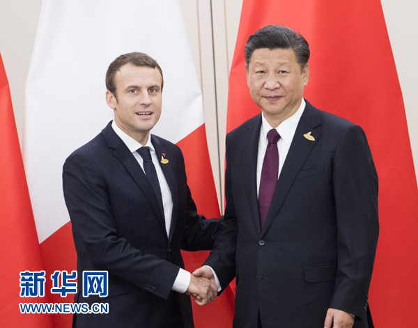 7月8日，國家主席習近平在漢堡會見法國總統(tǒng)馬克龍。新華社記者 李學仁 攝